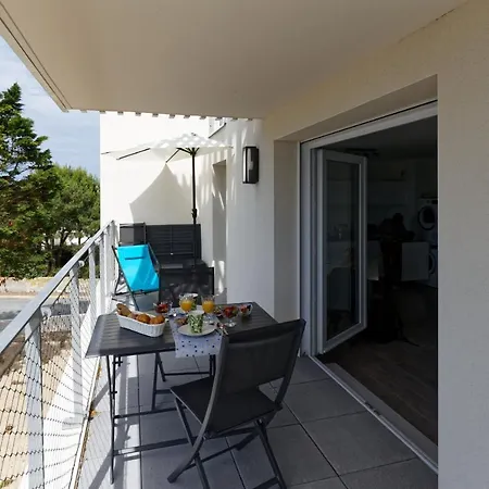 Appartement Face à La - 50 M De La Des Homardiers