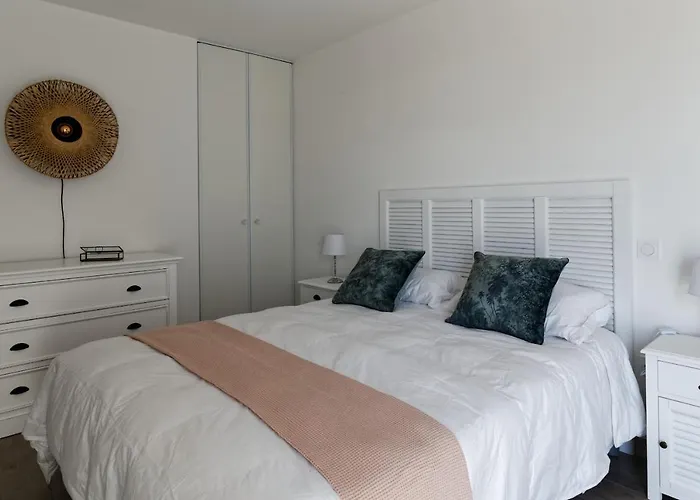 Appartement Face à La - 50 M De La Des Homardiers *