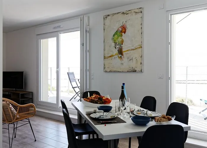 Appartement Face à La - 50 M De La Des Homardiers La Guérinière